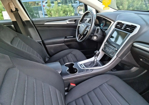 Ford Mondeo cena 54999 przebieg: 172000, rok produkcji 2017 z Bystrzyca Kłodzka małe 172